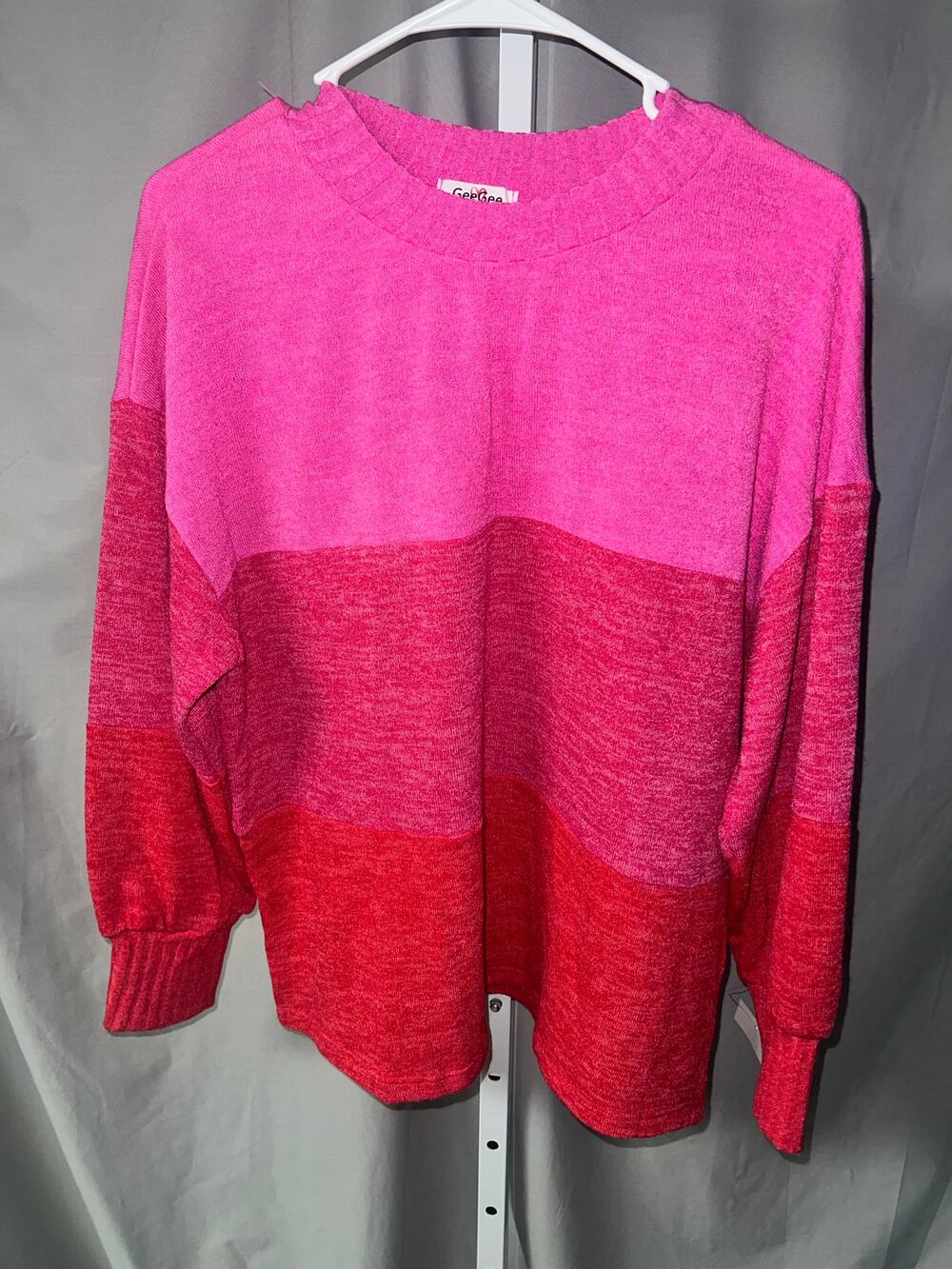 GeeGee Sweater Size M